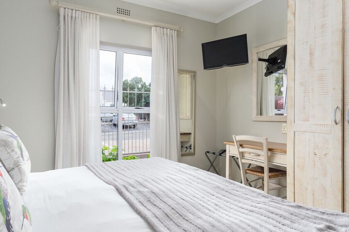 Room 29 of 176