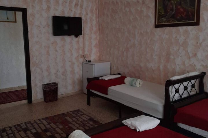Room 21 of 87