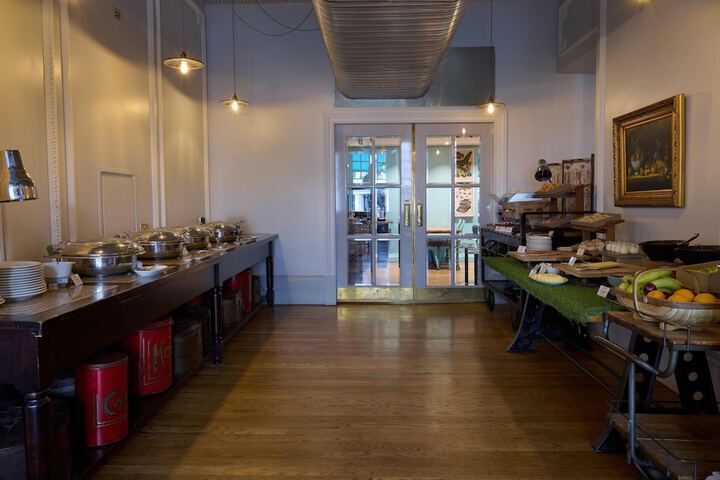 Breakfast/Coffee Service 64 of 131