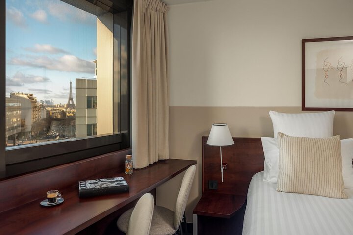 Room 55 of 184