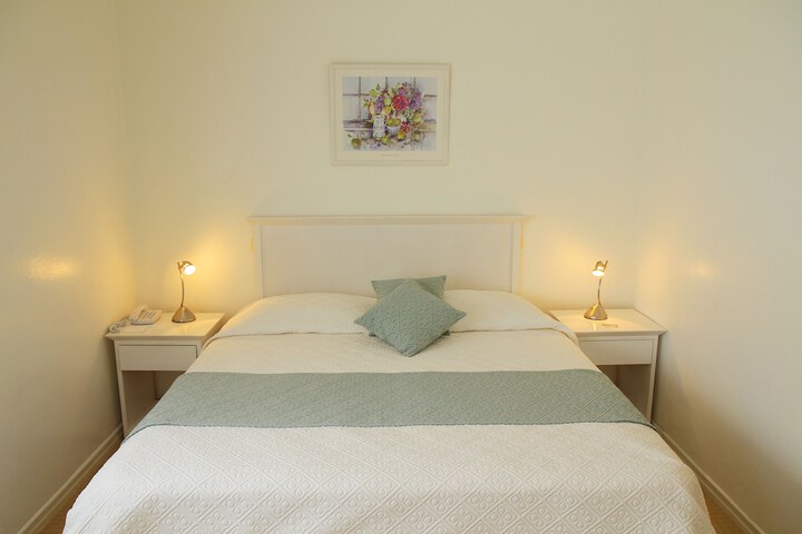 Room 9 of 41