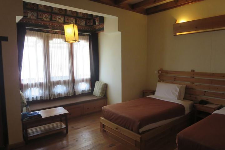 Room 8 of 20