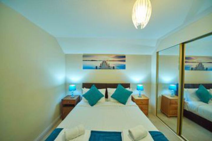 Room 17 of 39