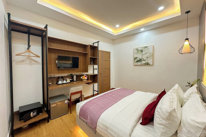 Room 63 of 180