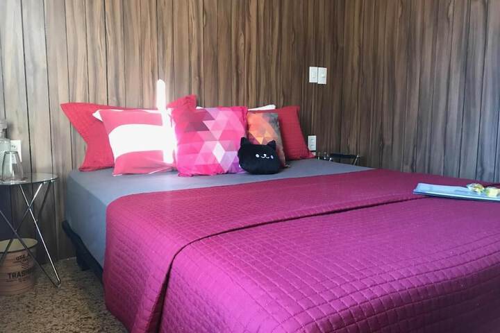 Room 16 of 26