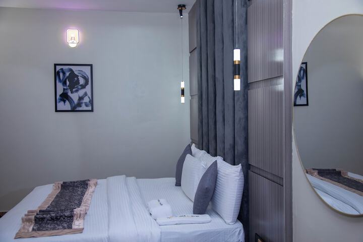 Room 12 of 39