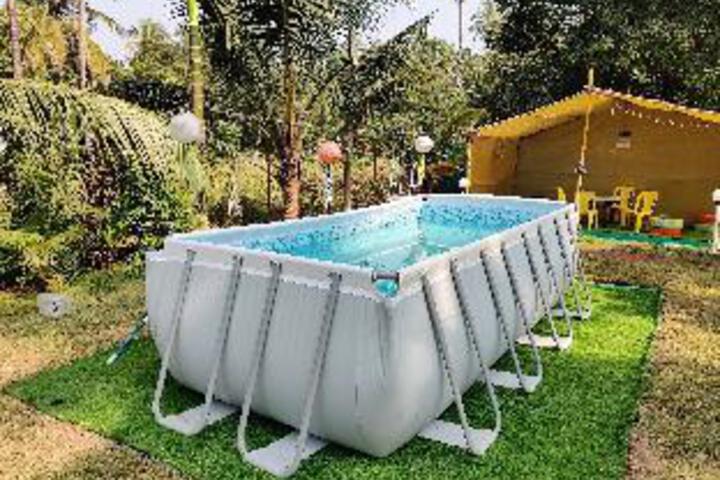 Pool 57 of 66
