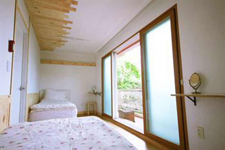 Room 49 of 93