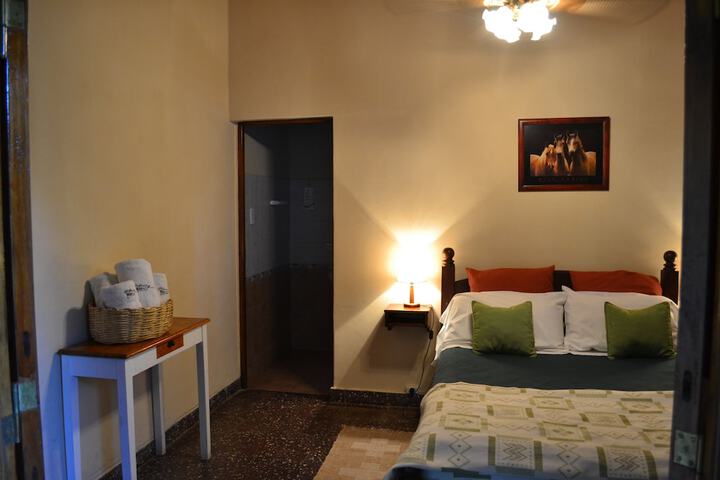Room 2 of 72