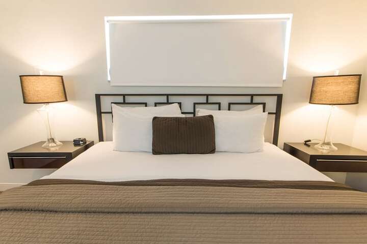 Room 8 of 30