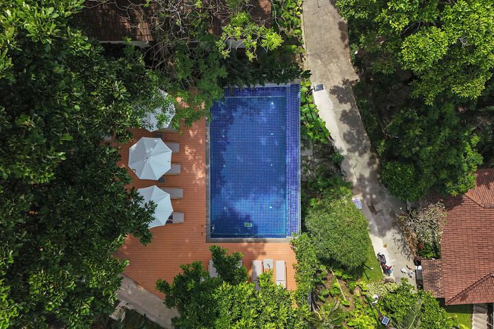 Pool 62 of 107
