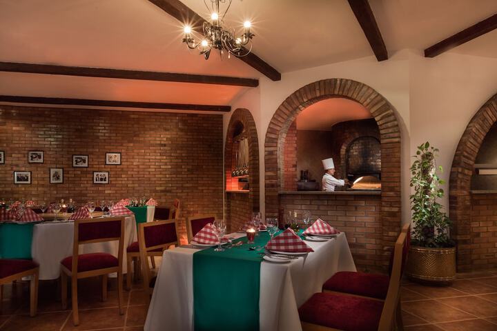Dining 103 of 184