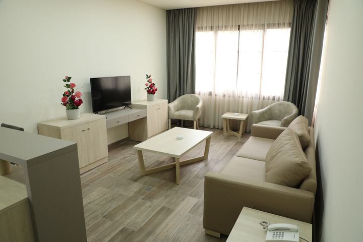 Room 5 of 36
