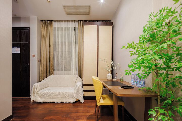 Room 73 of 140