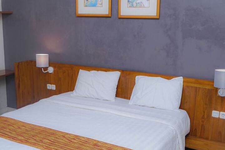 Room 43 of 188