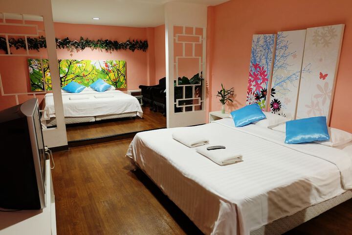 Room 26 of 130