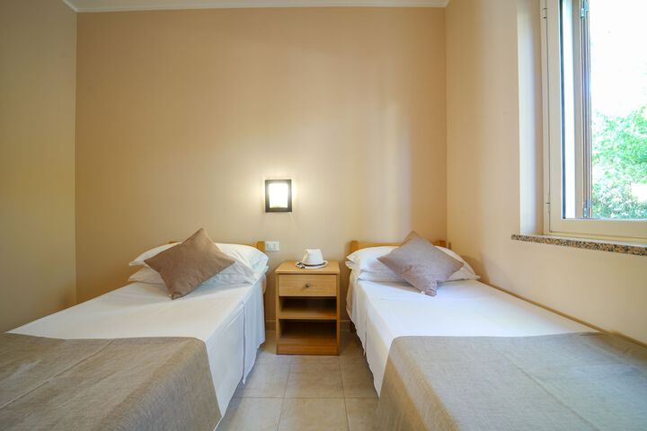 Room 8 of 39