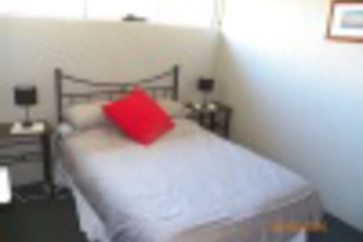Room 16 of 168