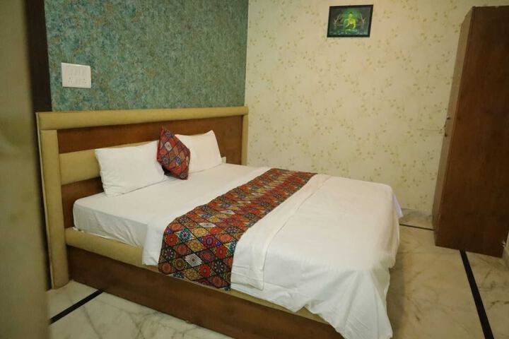 Room 12 of 58