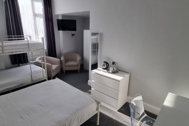 Room 31 of 61