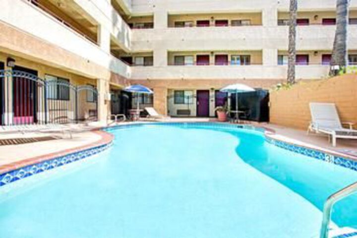 Pool 82 of 87