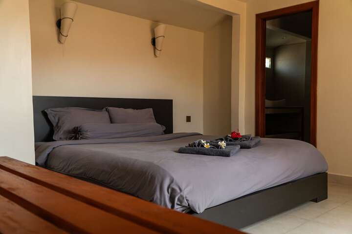 Room 11 of 73