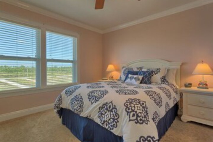 Room 18 of 22