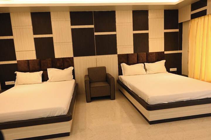 Room 3 of 24