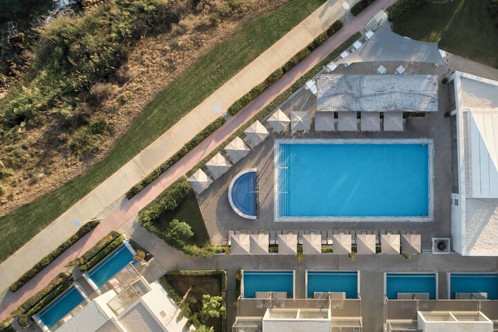 Pool 75 of 135
