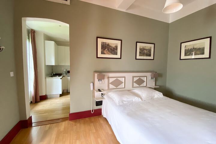 Room 20 of 107