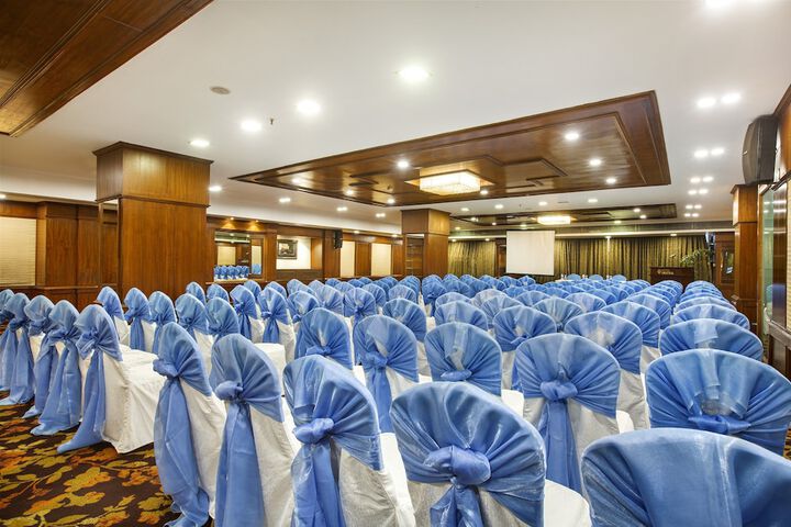 Ballroom/Hall 238 of 258