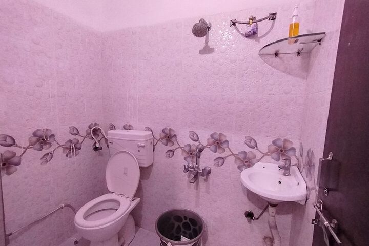 Room 14 of 23