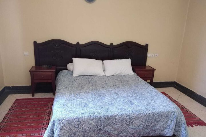 Room 9 of 23