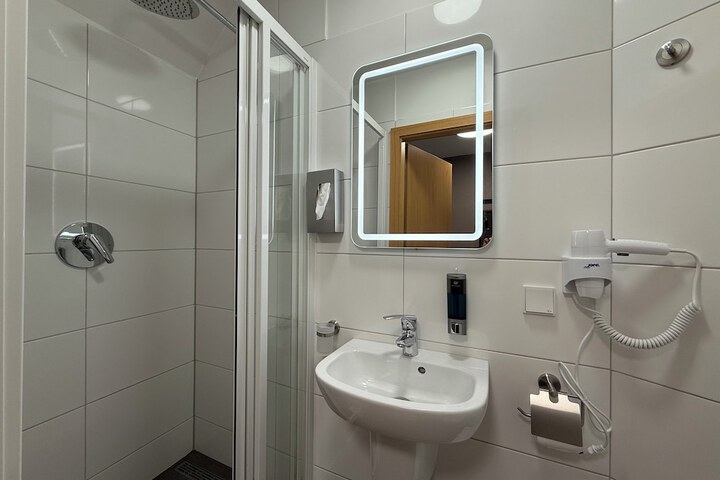 Room 19 of 21