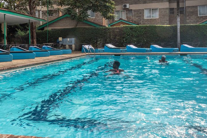 Pool 22 of 77