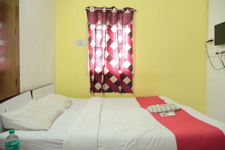 Room 5 of 33