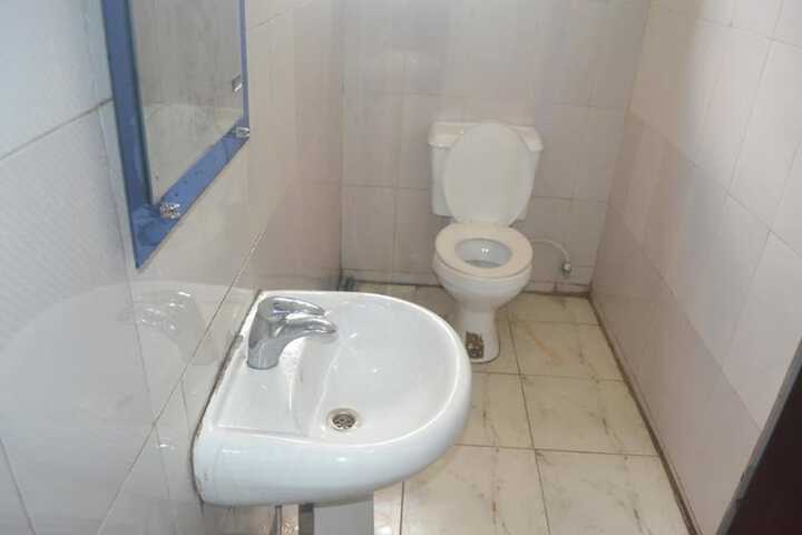 Room 7 of 11