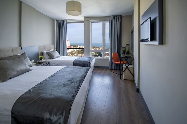 Room 17 of 62