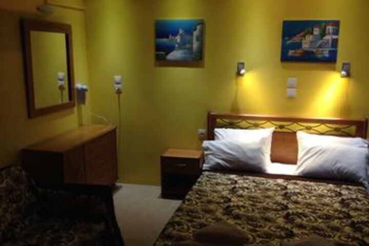 Room 19 of 49
