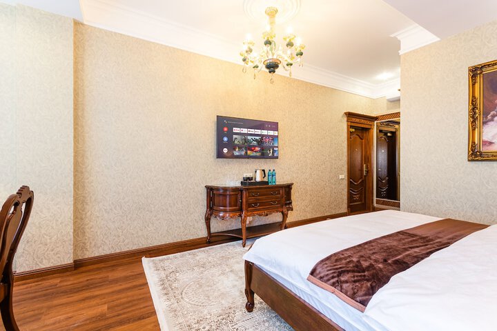 Room 12 of 54