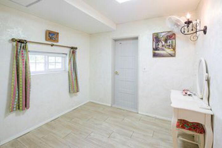 Room 41 of 174