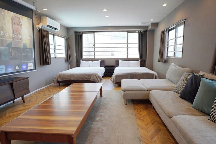 Room 12 of 24
