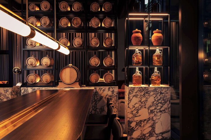 Lounge 75 of 85