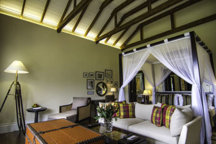 Room 9 of 28