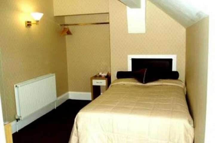 Room 3 of 29