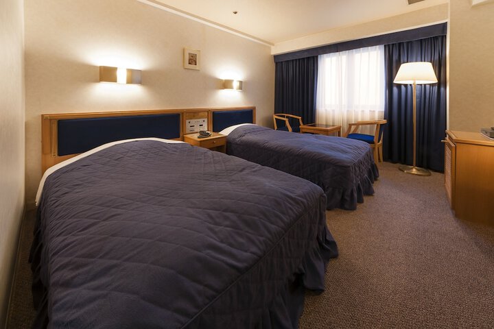 Room 6 of 21