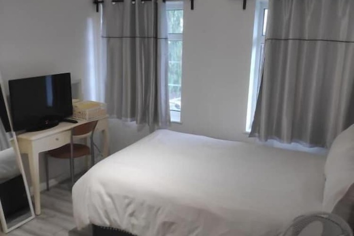 Room 9 of 31