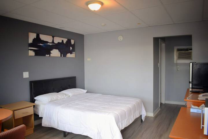 Room 15 of 82