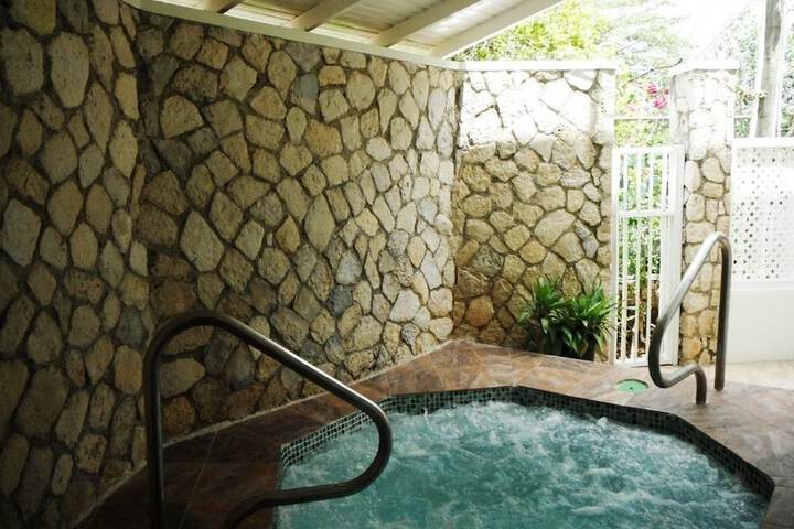 Spa 51 of 79