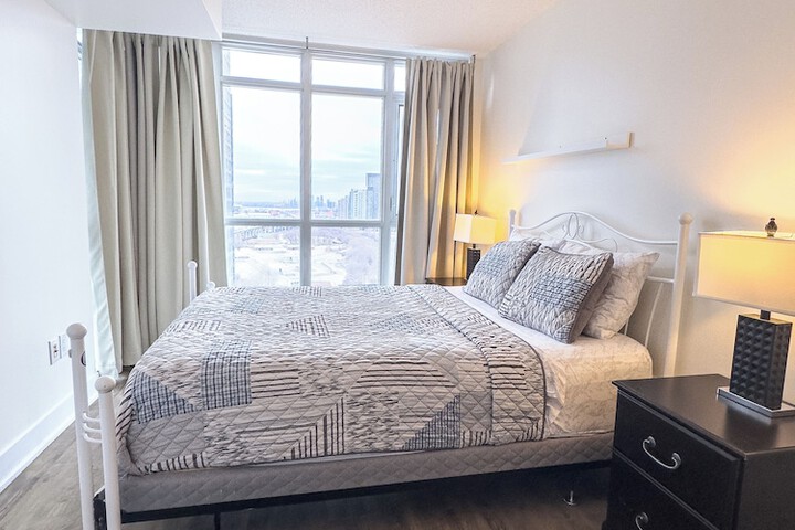 Room 11 of 43